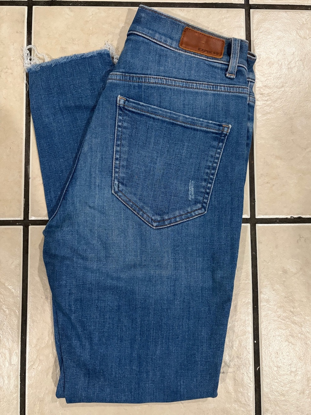 Express Women’s Skinny Jeans in Medium Blue